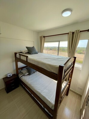 2 chambres, Wi-Fi, draps fournis
