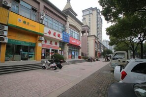 Self-parking (surcharge)