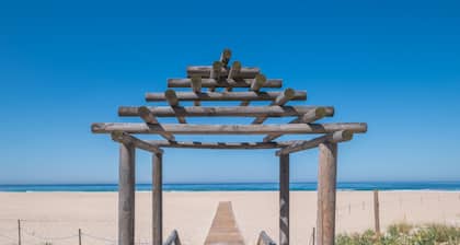 Estudio Triple Semisotano - CORAL ZAHARA Suites by Cadiz4Rentals