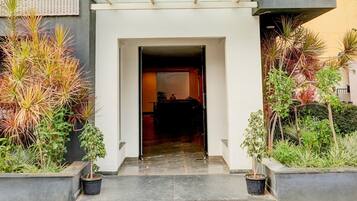 House | Reception