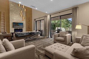 TV - 3 Bedrooms / 3.5 Bathrooms / Magic Village (7471B) (Kissimmee)