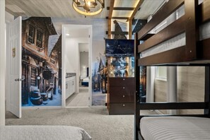 9 chambres, fer et planche à repasser, Wi-Fi, draps fournis