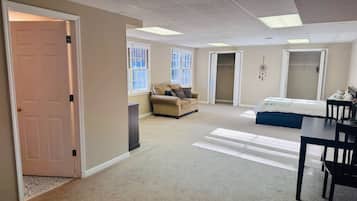 1 bedroom, desk, iron/ironing board, free WiFi