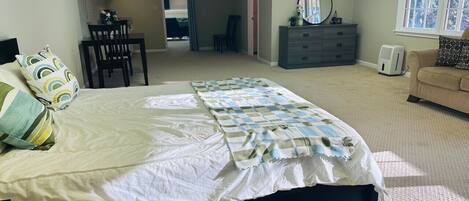 1 Schlafzimmer, Schreibtisch, Bügeleisen/Bügelbrett, kostenloses WLAN