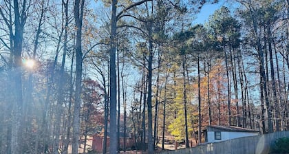 Private, huge walk-out basement, great location