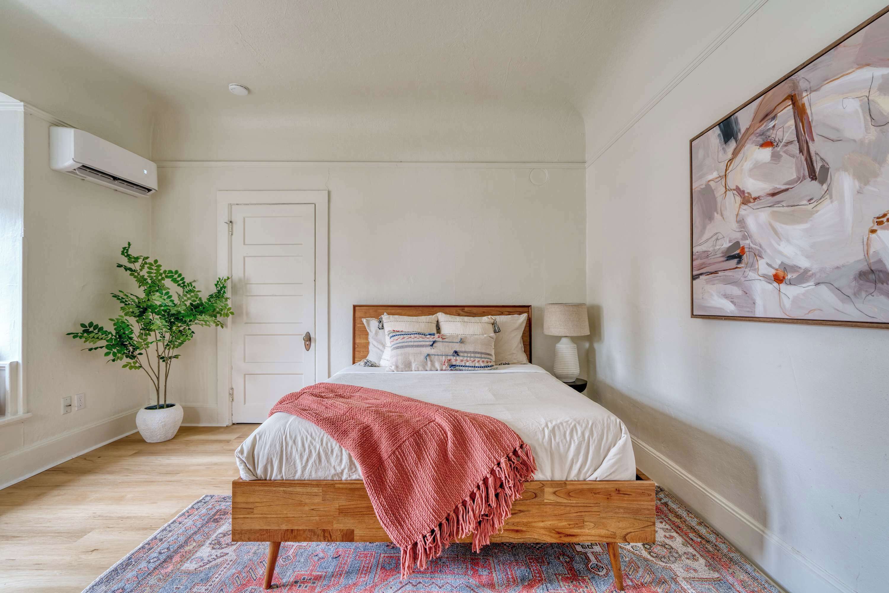 1 bedroom, iron/ironing board, travel cot, WiFi