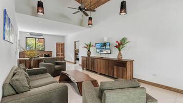 House, Garden View | Living area