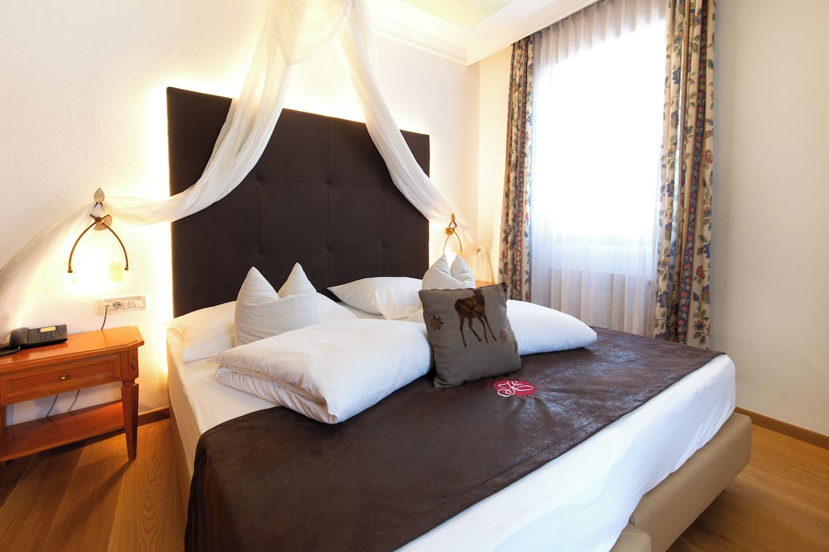 Kamar Superior | Meja kerja, Wi-Fi gratis, dan seprai linen