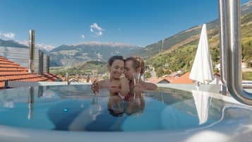2 piscinas internas