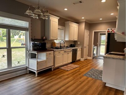 Peaceful Getaway Home