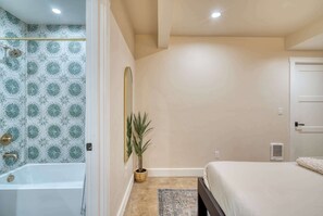 تجهيزات دش، مجففات شعر، مناشف