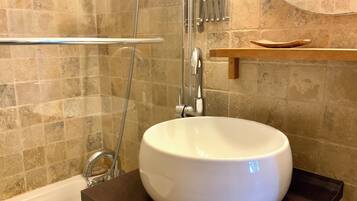 Gratis toiletartikelen, handdoeken