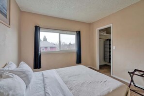 1 bedroom, iron/ironing board, travel crib, WiFi
