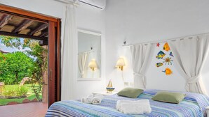 Room - Villa Silènis -puntaldia (San Teodoro)