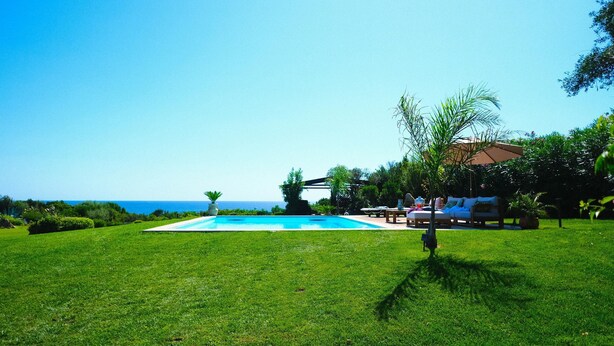 Pool - Villa Silènis -puntaldia (San Teodoro)