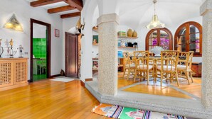 Dining room - Villa Silènis -puntaldia (San Teodoro)