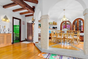 Dining room - Villa Silènis -puntaldia (San Teodoro)