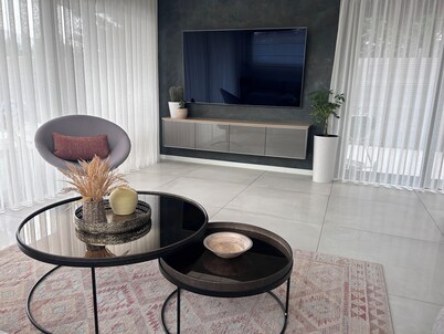 House T5 with swimming pool T5bedrooms Annecy