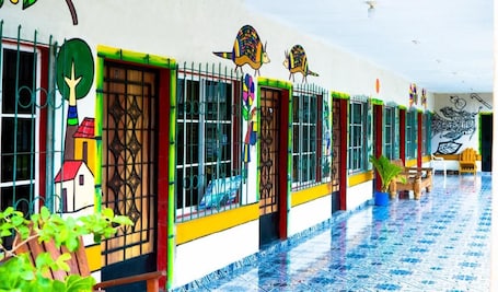 Exterior. Hotel Arbol de Paz