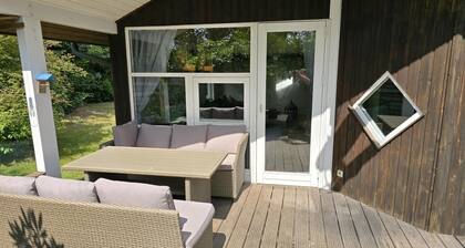 In a quiet vacation estate - directly on Dankernsee - leisure park nearby - dogs welcome