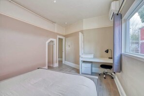 3 Schlafzimmer, Bügeleisen/Bügelbrett, Reisekinderbett, WLAN