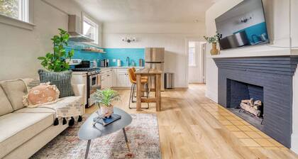 Modern 1BR - Bright - Private - Perfectly Located