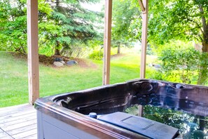 Bain à remous extérieur