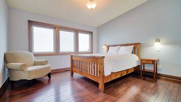 4 bedrooms, free WiFi, bed sheets