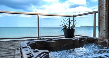 The Aqua Villa at Blue View Chalets