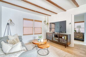 تلفزيون، مكتب