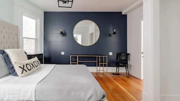 2 habitaciones, tabla de planchar con plancha, cuna de viaje y wifi