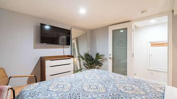 2 bedrooms, iron/ironing board, travel crib, WiFi
