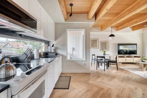 Alberta Arts Escape | 4BR + WalkScore 91