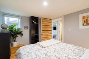 3 chambres, fer et planche à repasser, lit parapluie, Wi-Fi