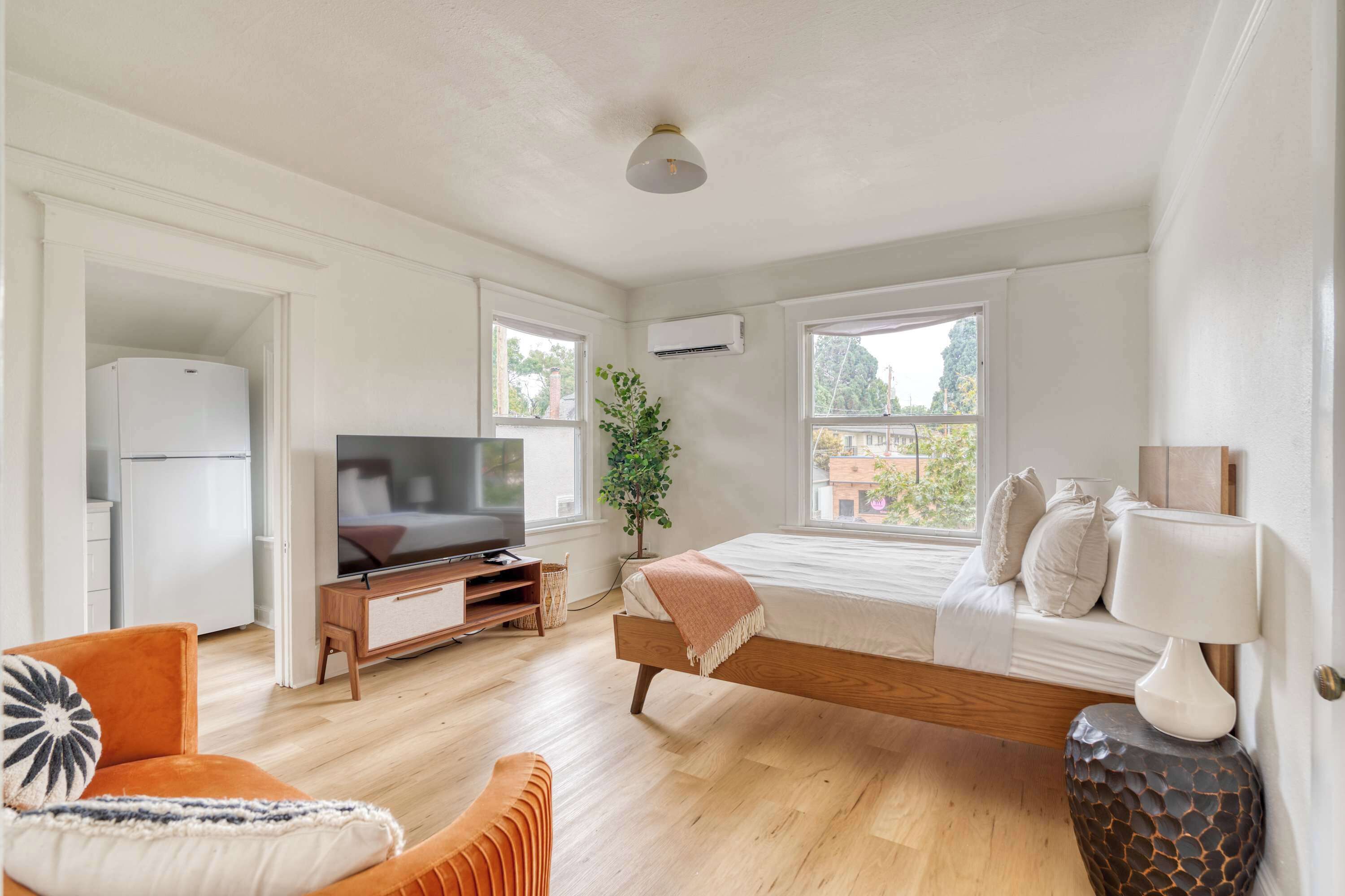 1 bedroom, iron/ironing board, travel cot, WiFi