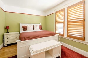 2 bedrooms, iron/ironing board, travel crib, WiFi