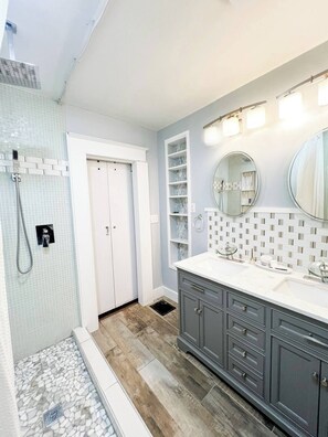 Hair dryer, towels, soap, toilet paper