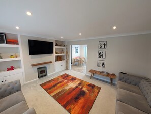 Living area - 3 Bed-sleeps 5-garden-parking-pets (Carlisle)