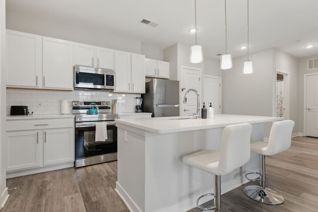 Fridge, microwave, oven, dishwasher