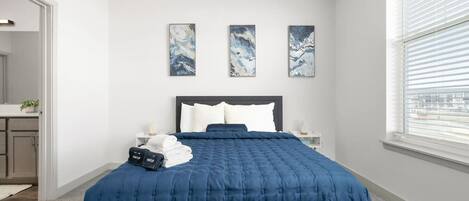 2 Schlafzimmer, Schreibtisch, Bügeleisen/Bügelbrett, WLAN