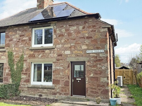 Seasgair is a cosy property located in Dingwall, close to all local amenities.