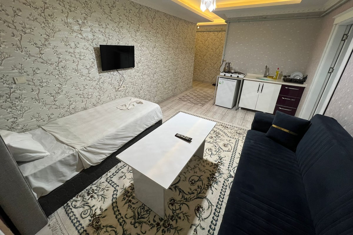 Deluxe Condo, Balcony, Mountain View | Premium bedding, down comforters, pillowtop beds, minibar