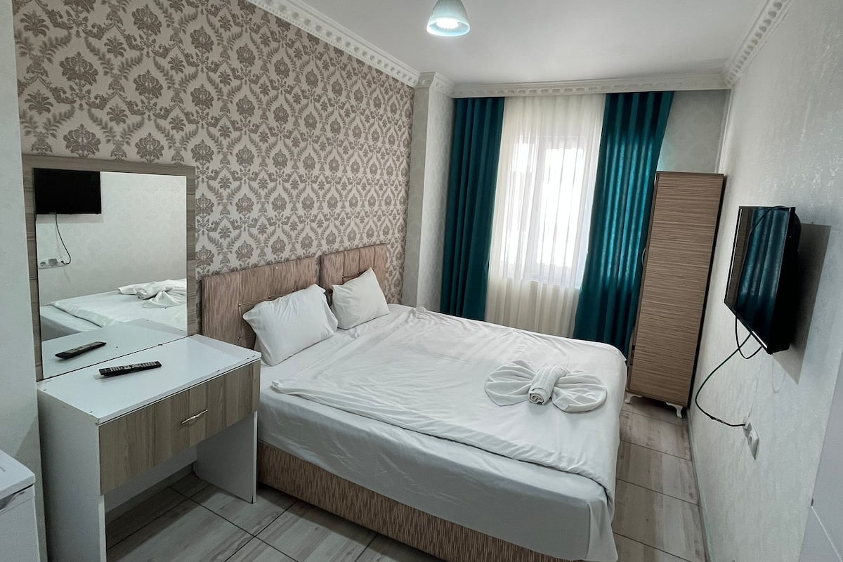 Double Room | Hochwertige Bettwaren, Daunenbettdecken, Pillowtop-Betten, Minibar