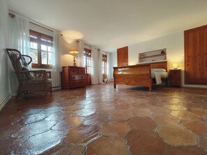 3 bedrooms, iron/ironing board, bed sheets - Rural getaway in nature near the Ebro Delta (Alfara de Carles)