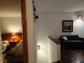 Interior - Rural getaway in nature near the Ebro Delta (Alfara de Carles)