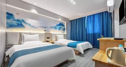 7 Days Inn (Zibo Zhou Village Gushangcheng Street)