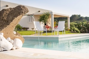 Villa, 2 habitaciones, para fumadores, alberca privada | Alberca | Alberca al aire libre