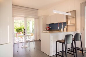 Villa, 2 Bedrooms, Smoking, Private Pool | Interior