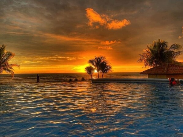 Uklassifisert bilde, 1 av 16, knapp