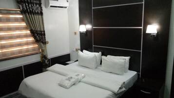 Deluxe Apartment, Balcony, City View | 1 bedroom, in-room safe, desk, laptop workspace